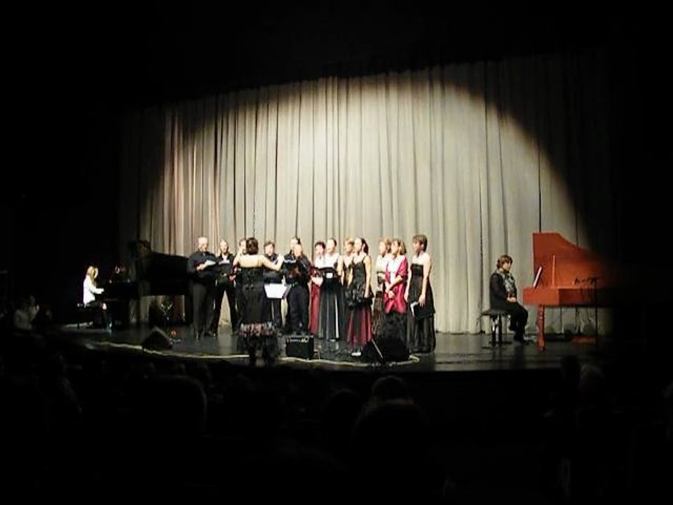 AGDE - 2009 - LES AGITES DU VOCAL AU   25 ans de l'école de Musique d'Agde AVEC SYLVAIN MANYACH