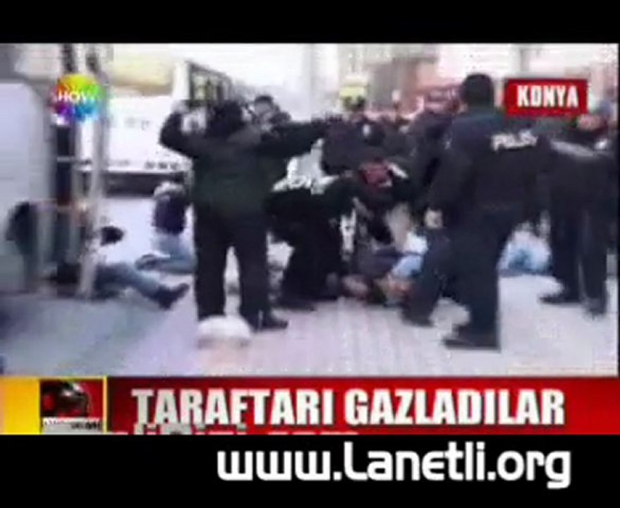 teröriste insan hakları taraftara kaldır copları !!!