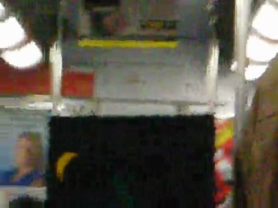 Spéctacle Métro Ligne 6 - Samedi 19 Décembre 2009 à 23h30 XD