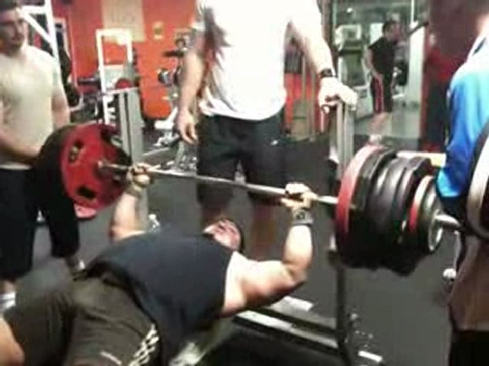 Pietro La Masse 270 kg developper coucher echauffement