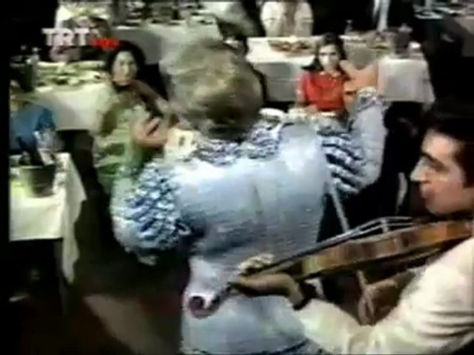 Zeki Müren - Kalbimin Sahibi Sensin