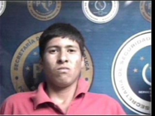 091109 detienen narcomenudistas