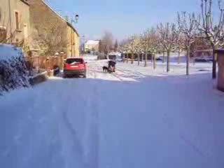 ameline et alex font de la luge