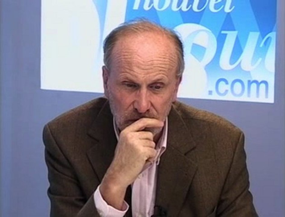 MAG. Nicolas Sarkozy, l`hyper-chute de popularité: jusqu`o