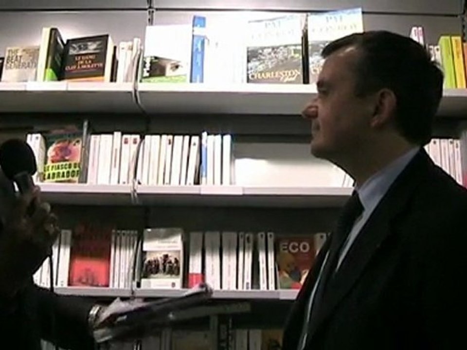 Yves JEGO 15 mois et 5 jours entre faux gentils et  et vraix