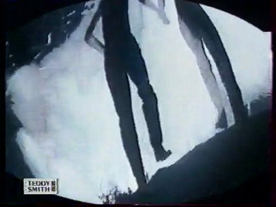 Publicité Teddy Smith Putain de jean Maurice Skyrock