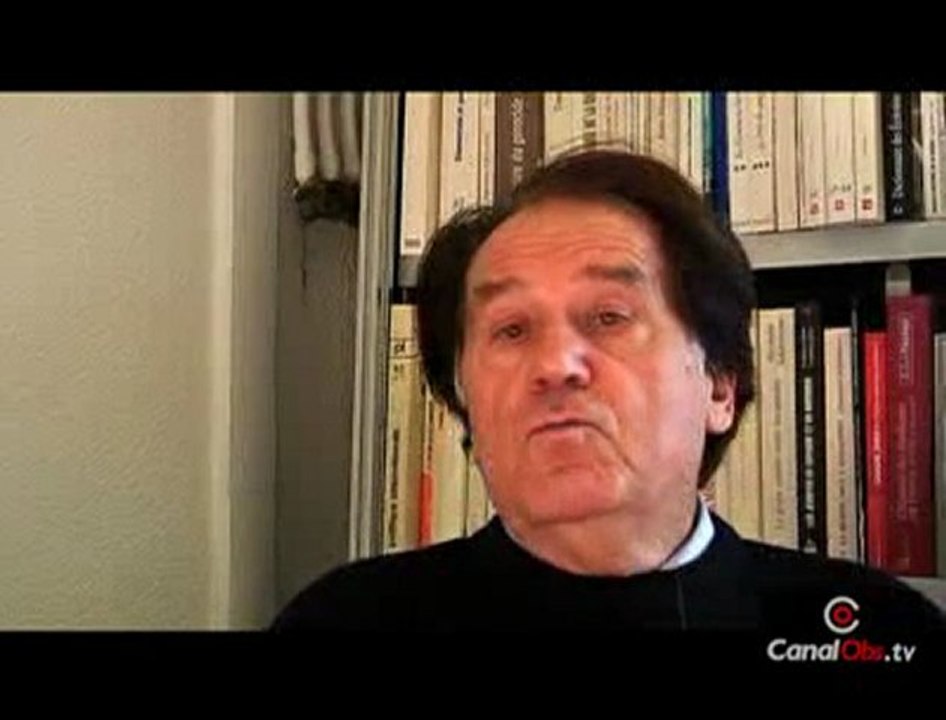 Julliard. Sarkozy à Dakar: condescendant, pas raciste