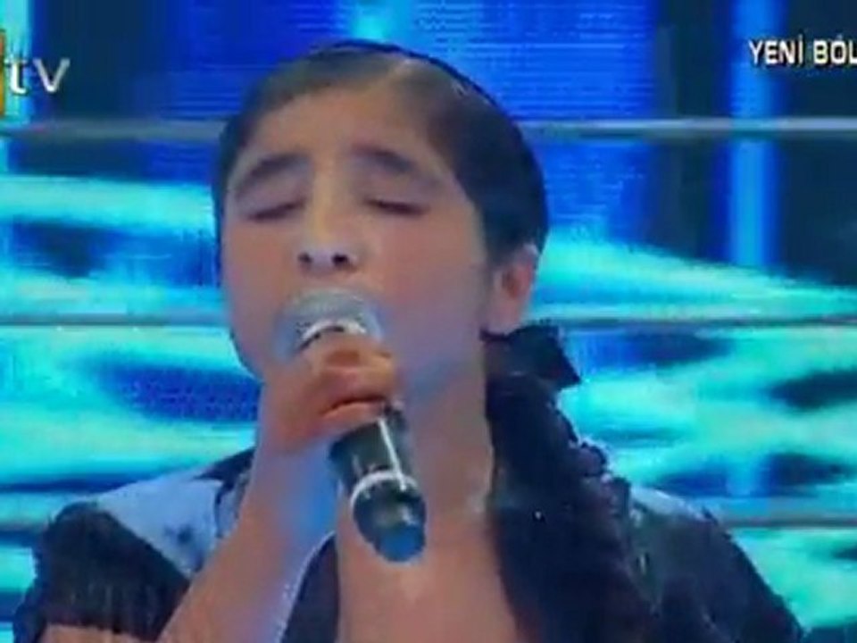 Bir Sarkisin Sen - Ebru Uflaz - Yemen Turkusu