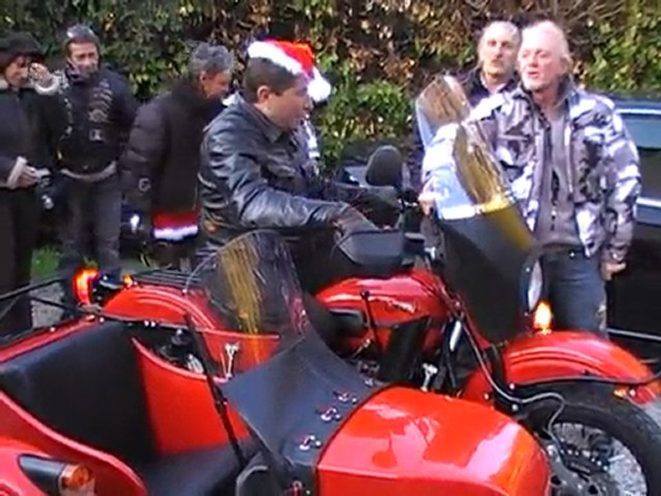 ural side octobre rouge  1er de france c est pour le RMUCA