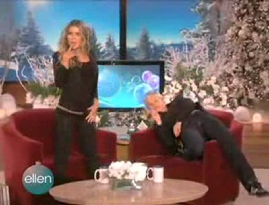 Le show sexy de Carmen Electra