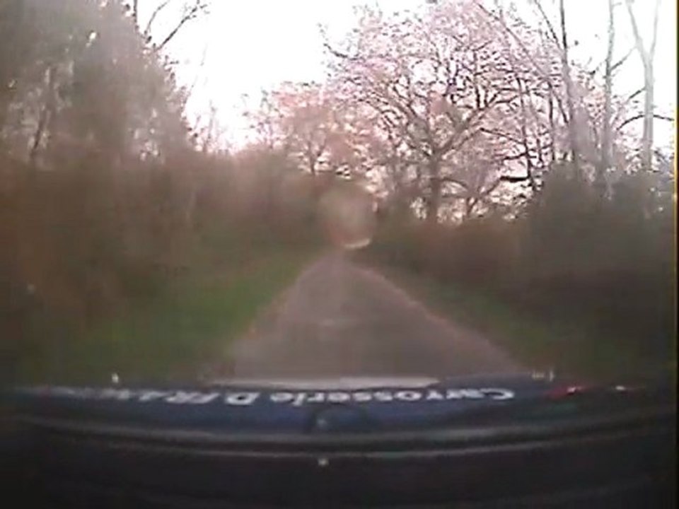 Caméra embarquée 306 F2000-14 - Rallye Médoc 2009 - ES 5