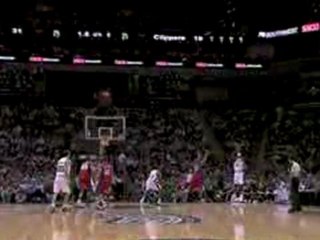 NBA Antonio McDyess knocks down the shot at the end of the f