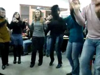 eczane teknisyenleri halay