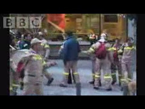 Affrontements entre policiers et pompiers en Grèce