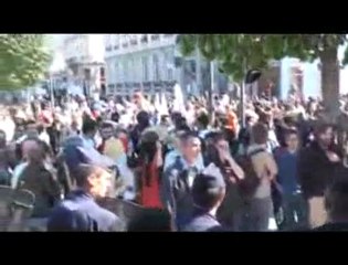 Manifestation bloquant la caravane de l'UMP à Lyon