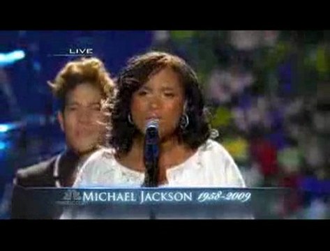 Jennifer Hudson chante 'Will you be there' lors de l'homma