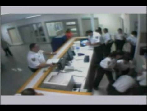 Des détenus sauvent la vie de leur gardien