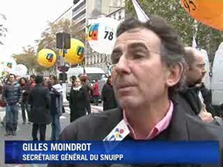 Manifestation contre 'l'asphyxie de l'éducation'