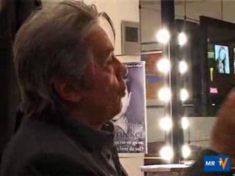 Ave l`accent! Alain Delon salue l`acteur et le comédien Ga