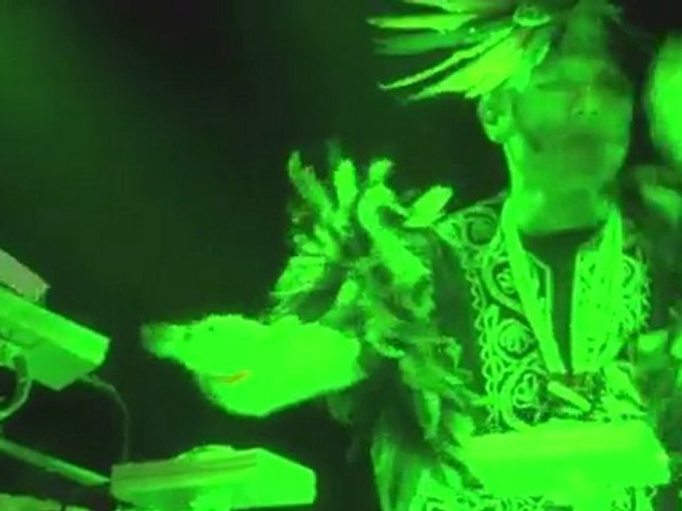 Noize Suppressor at  the scenes