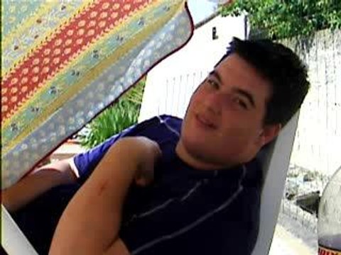 Elie Kakou la pub pour la lessive