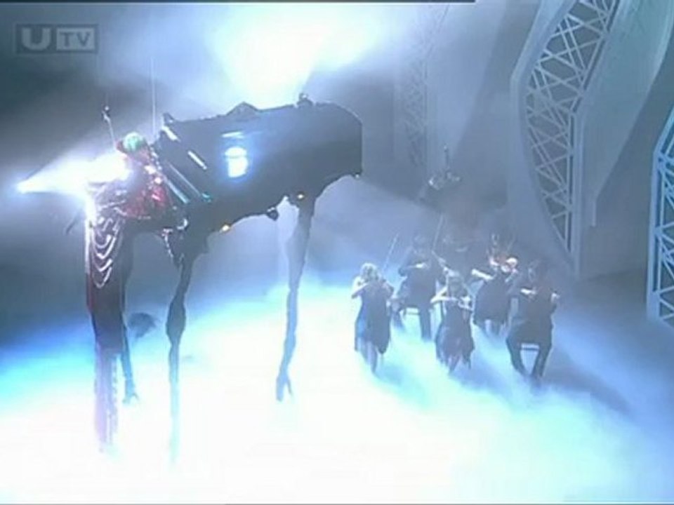 Lady Gaga - speechless (live)