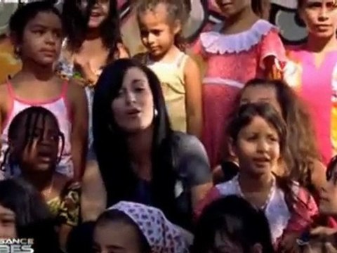 Kenza Farah - Au coeur de la rue (Clip Video)