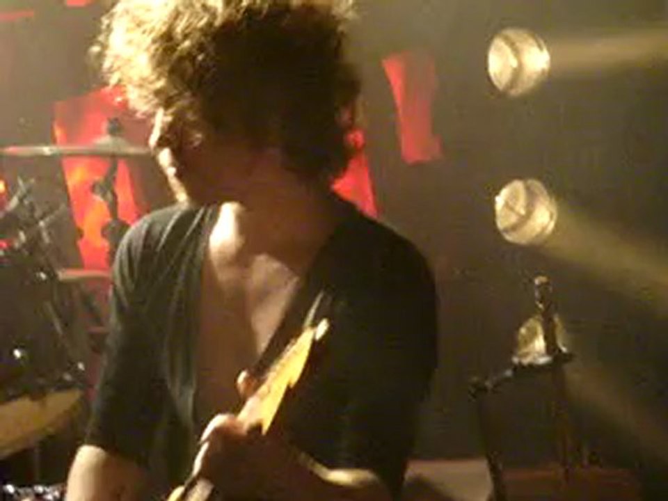 Julien Doré + Dig up Elvis Maroquinerie 11 décembre 2009