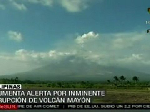 Inminente erupcion del volcan Mayon en Filipinas