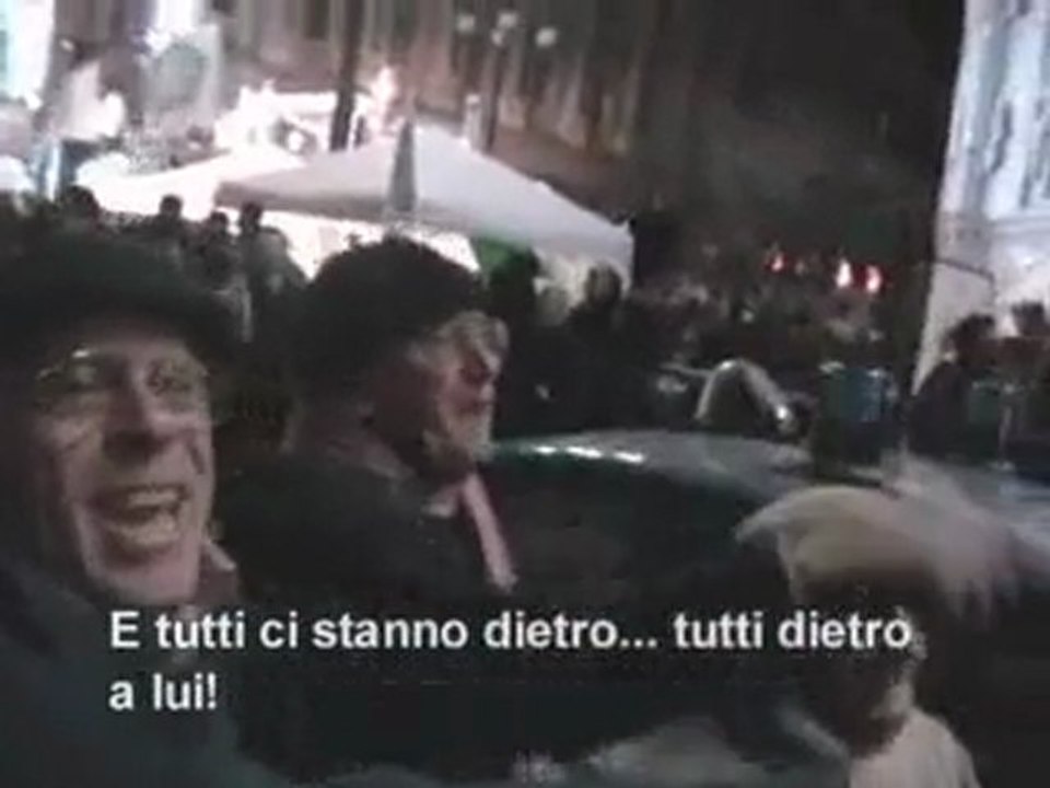 contestato berlusconi a Milano