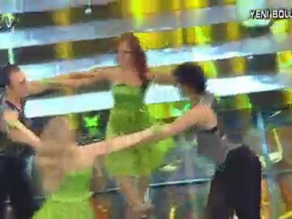 Bir Sarkisin Sen - Merve Yuksel - Kalbim Bir Pusula