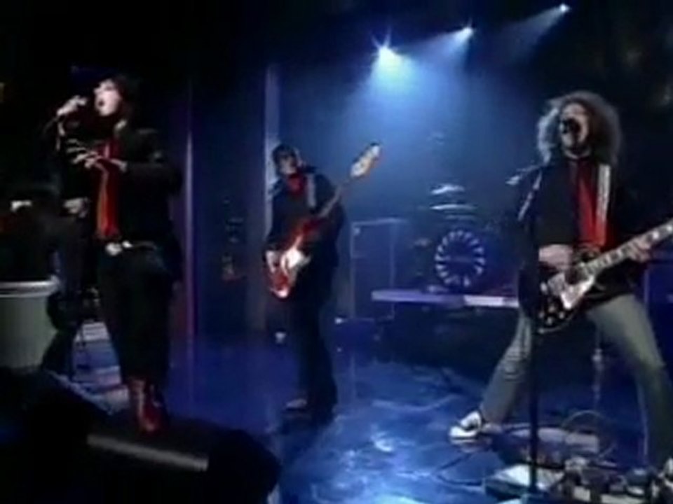 My Chemical Romance - I'm Not Okay (live)