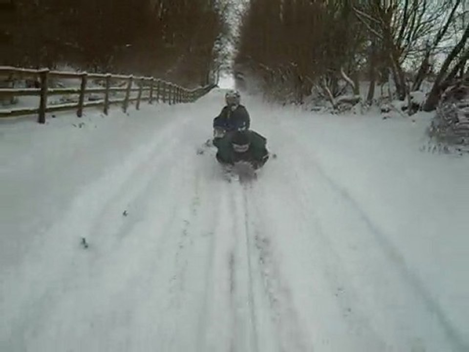 yamaha brun 350 + neige + luge :d (2)