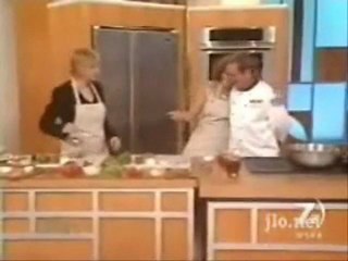 Jennifer Lopez on Ellen - Part 2 (2005)2