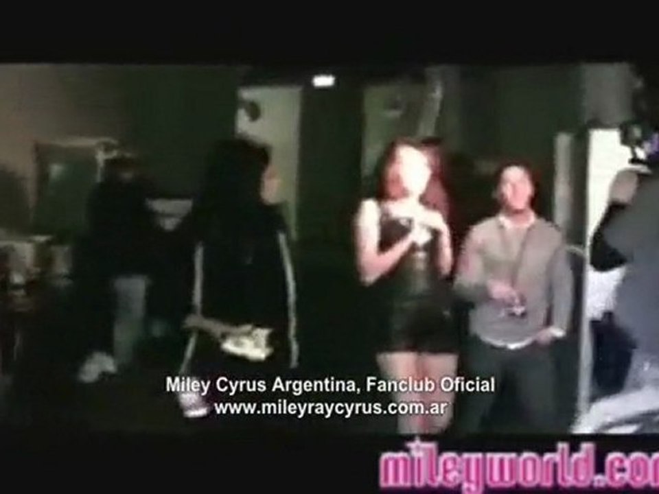 MileyWorld.com - Special Behind The Scene in UK