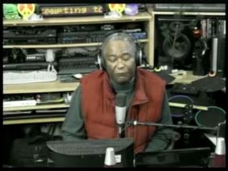 FBI Michael Jackson Files, Snoop Makes Brownies With Martha