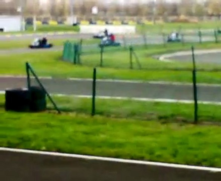 moi au karting Circuit alain prost au mans