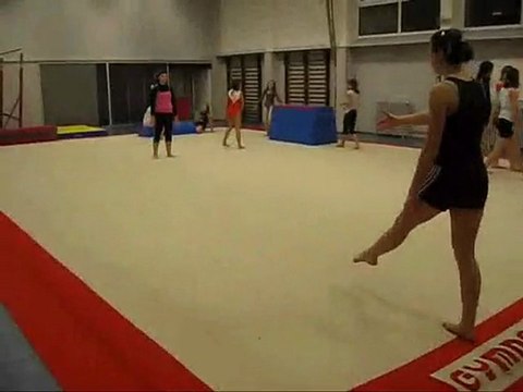 Flip arrière décalé + Rondade flip