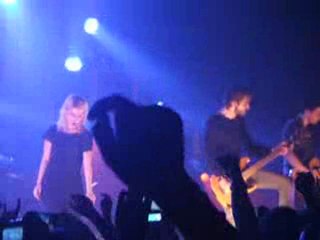 Paramore 07.12.09 - Crushcrushcrush [1/2]