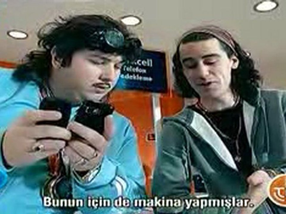 Tosun ile Yabanci Damat - Tim'de Mola (Yasli Teyze)