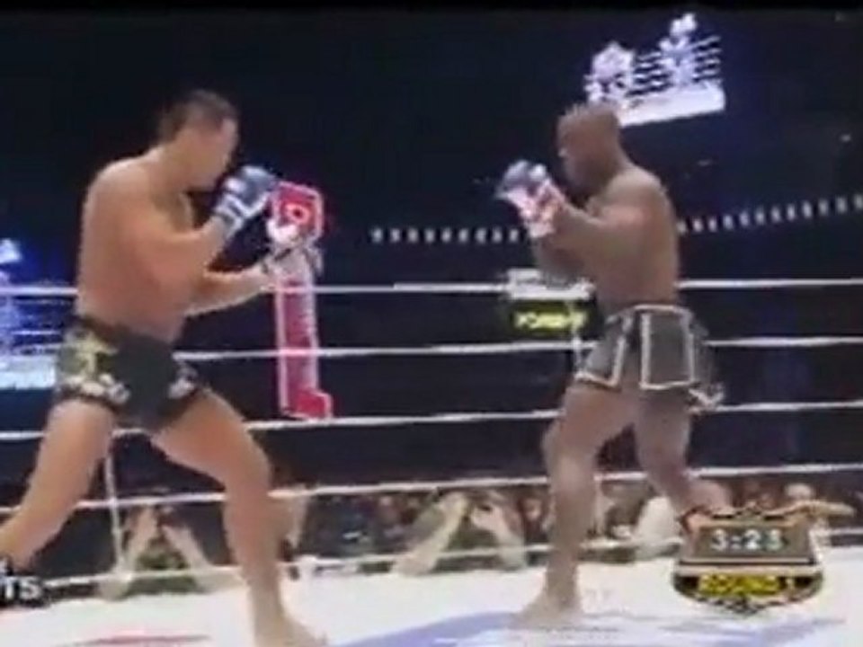 Melvin Manhoef vs Kazuo Misaki -Dynamite 2009