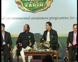 Akshay Kumar launches a comic book