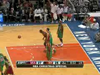 NBA Dorell Wright finds Udonis Haslem under the bucket for t