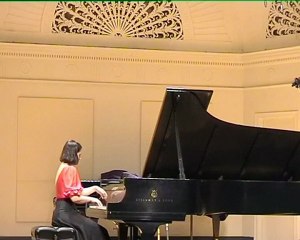 Renana Gutman plays Schumann Carnaval 4/5