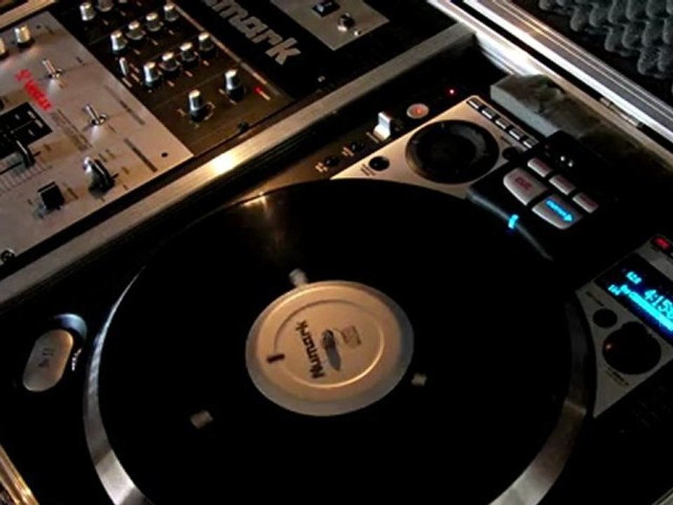 1er cours DJ : Les bases . Les temps et les pieds "kick"