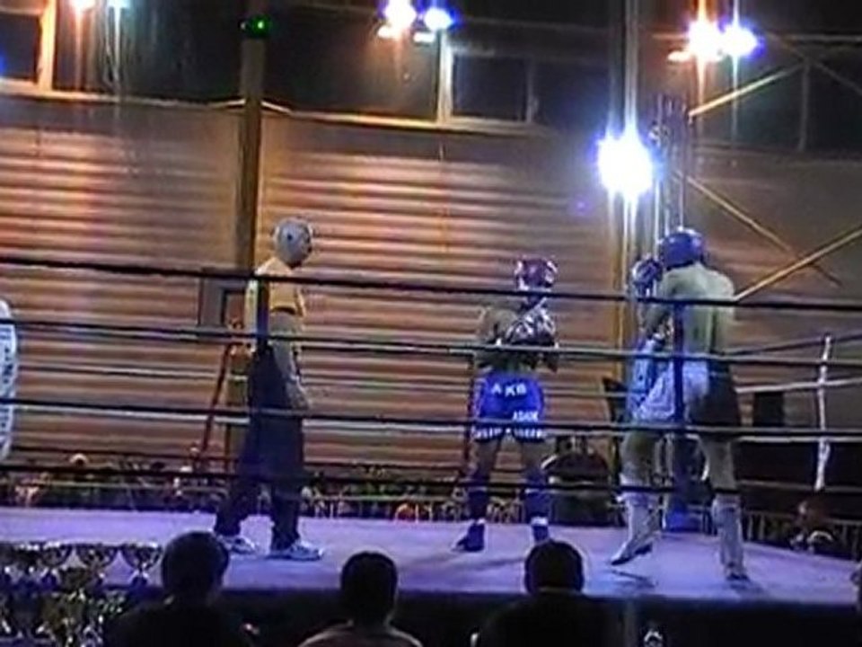 yaz - adam ghaleb kick round 1