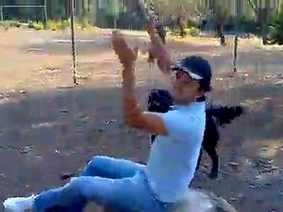 ditta fait tombé son maitre