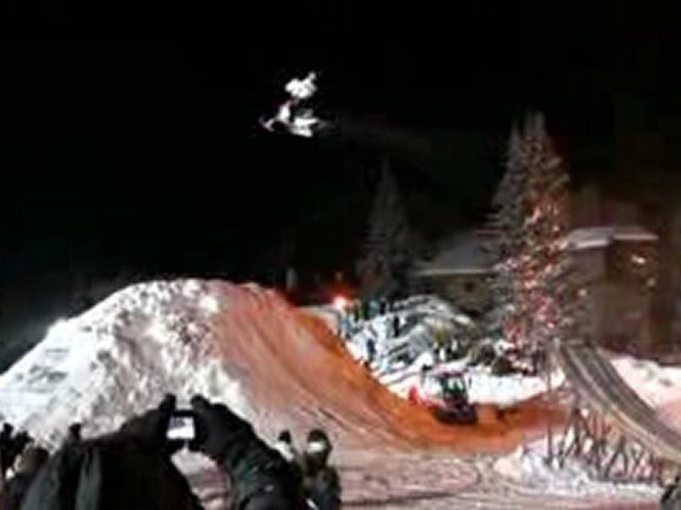 Show Freestyle Motoneige à Avoriaz