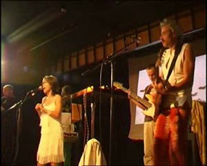 Voar (Comando Macondo en el Cabaret Maxime)