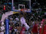 NBA Deron Williams throws a wonderful pass to Ronnie Brewer,